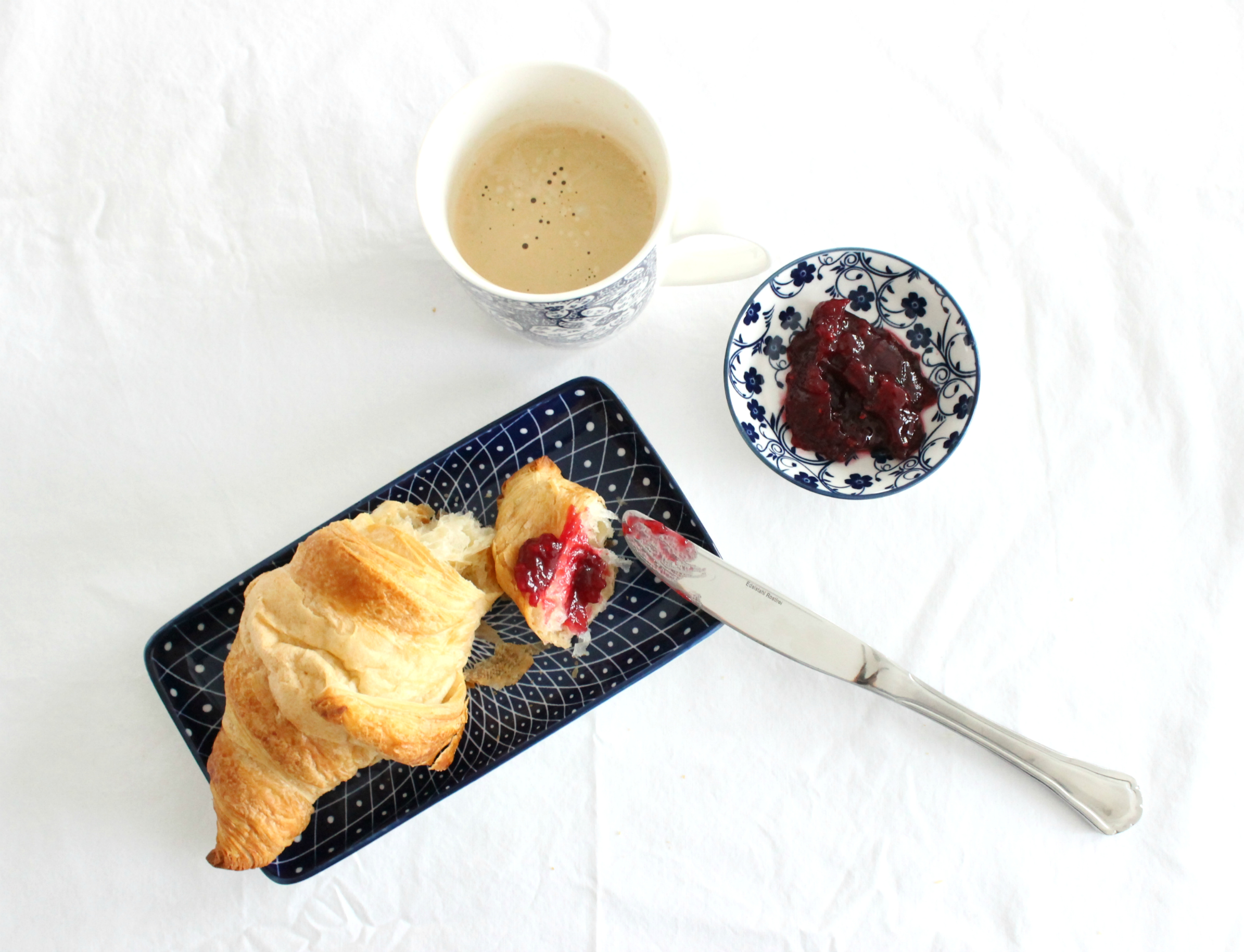 croissant-breakfast
