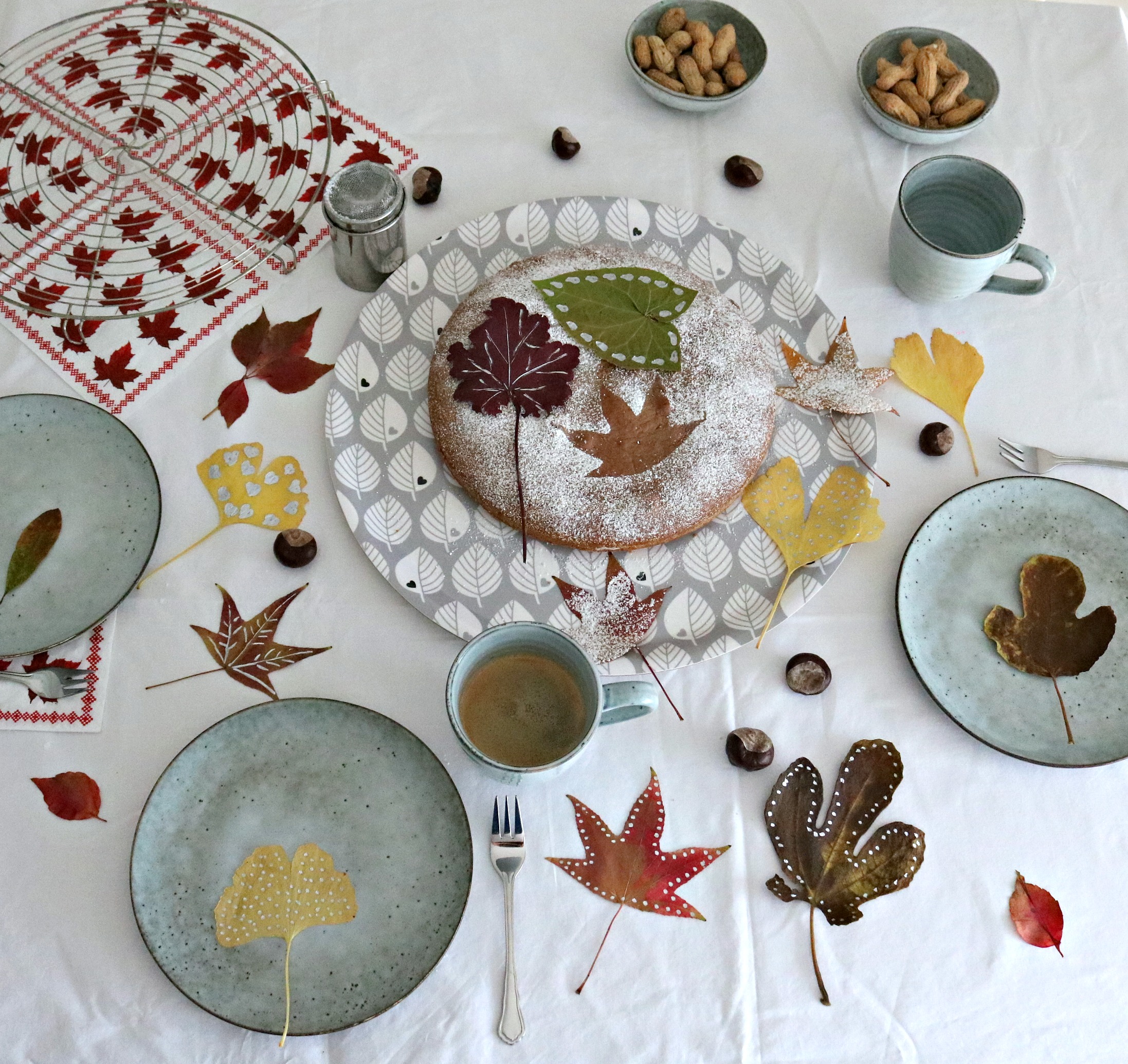 Herbstliche Tischdeko Basteln mit Blättern