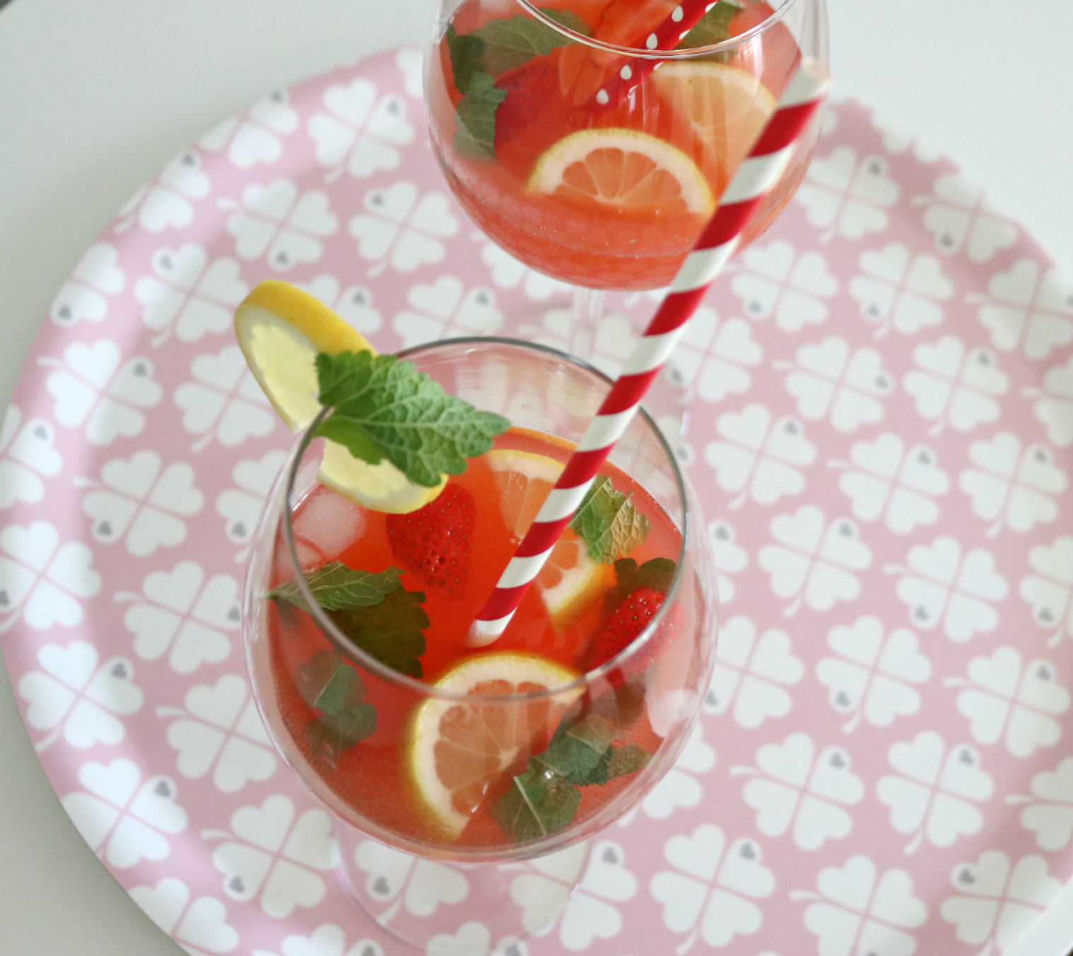 Erdbeer-Minz-Zitronenwasser alkoholfreier Cocktail